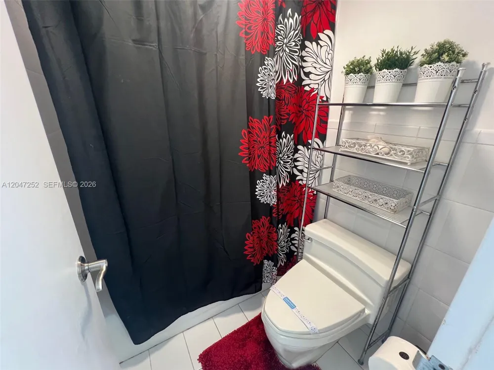 100 Lincoln Rd #1126 Miami Beach, FL 33139