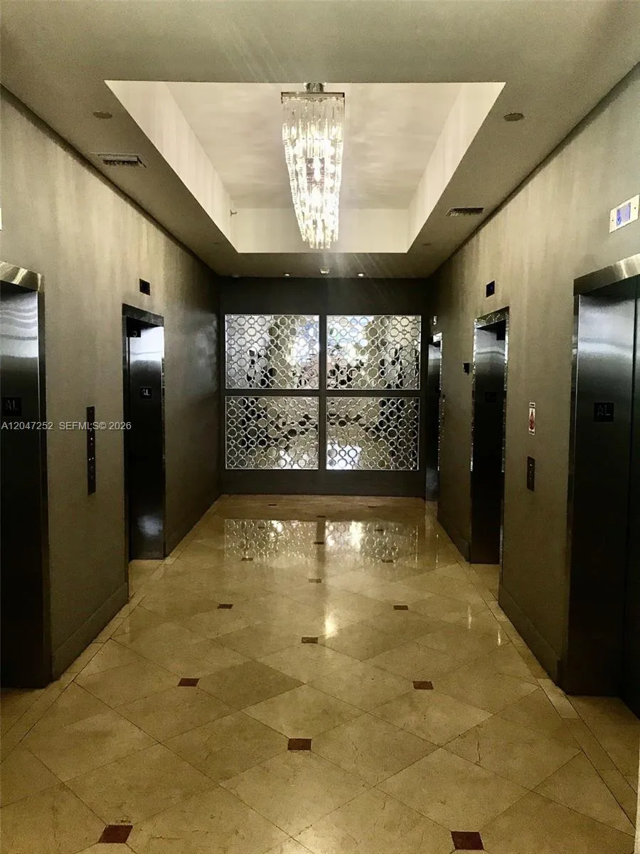 100 Lincoln Rd #1126 Miami Beach, FL 33139