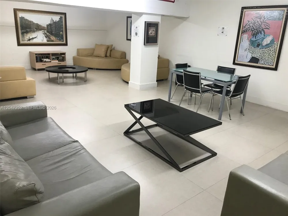 100 Lincoln Rd #1126 Miami Beach, FL 33139