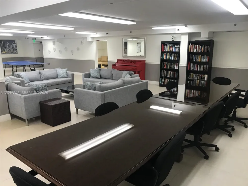 100 Lincoln Rd #1126 Miami Beach, FL 33139