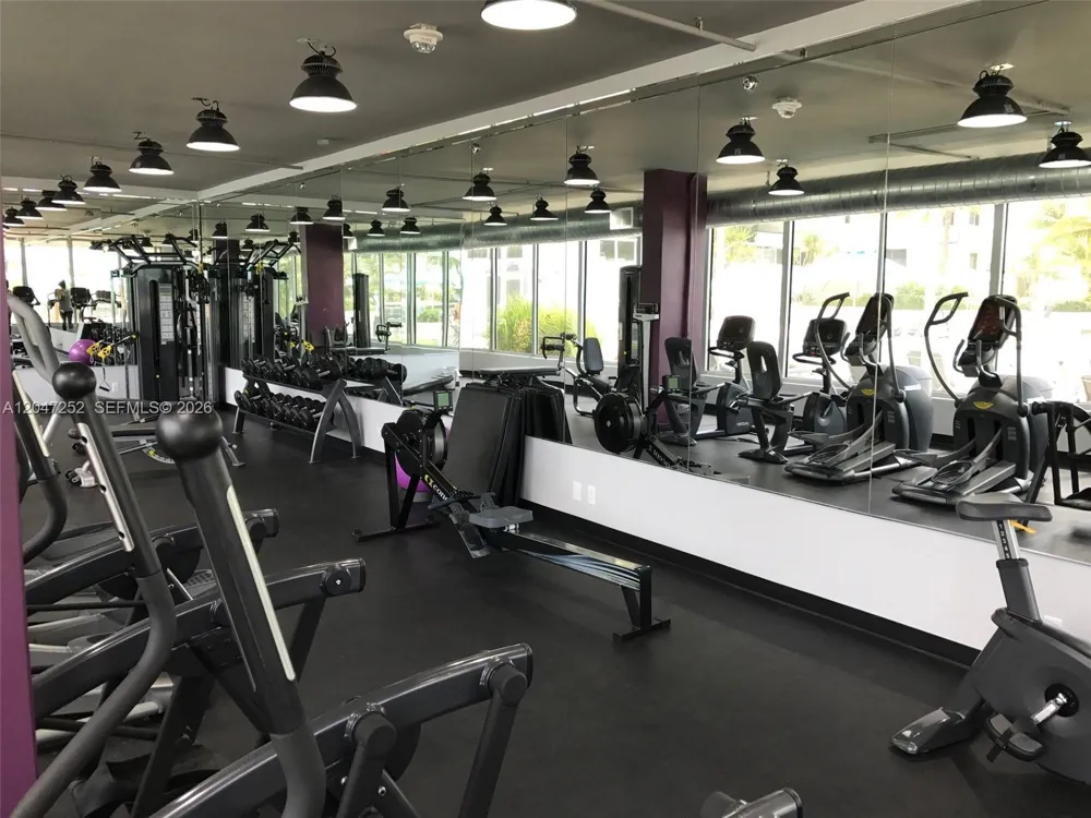 100 Lincoln Rd #1126 Miami Beach, FL 33139