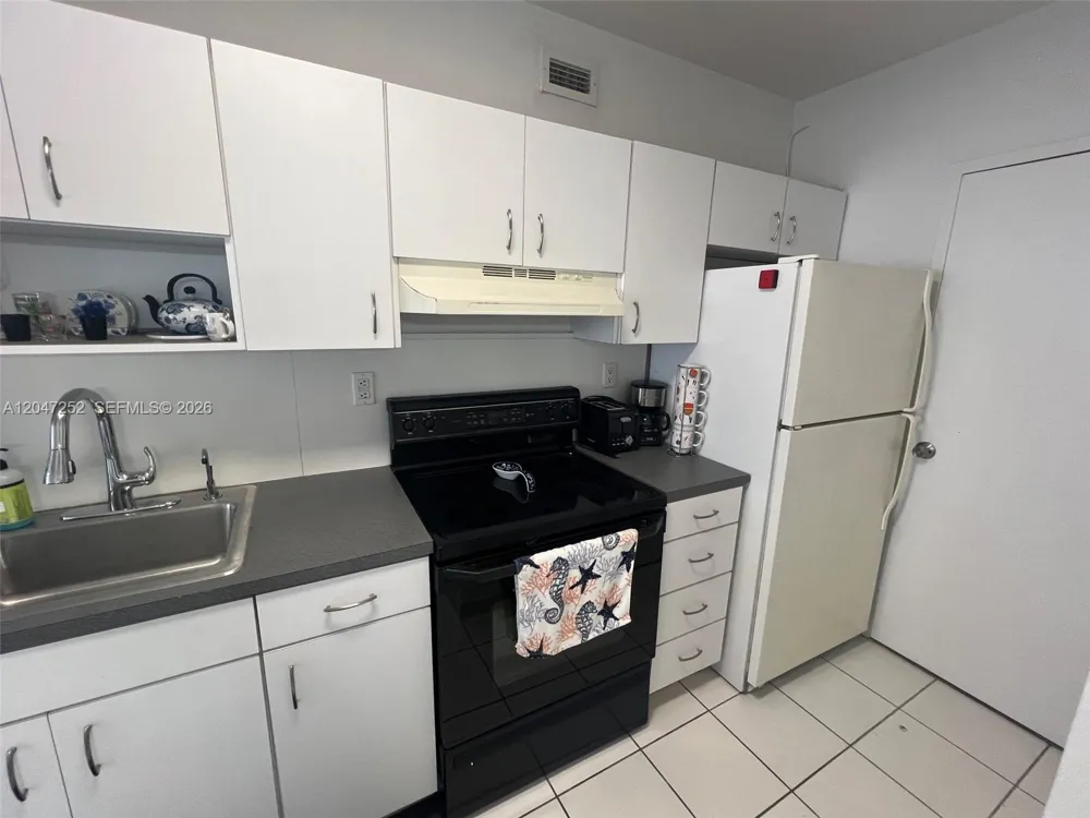 100 Lincoln Rd #1126 Miami Beach, FL 33139