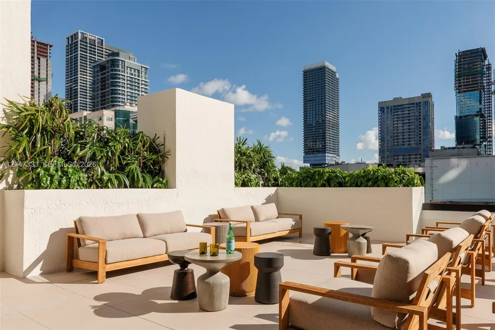 225 Miami Ave #3412 Miami, FL 33128