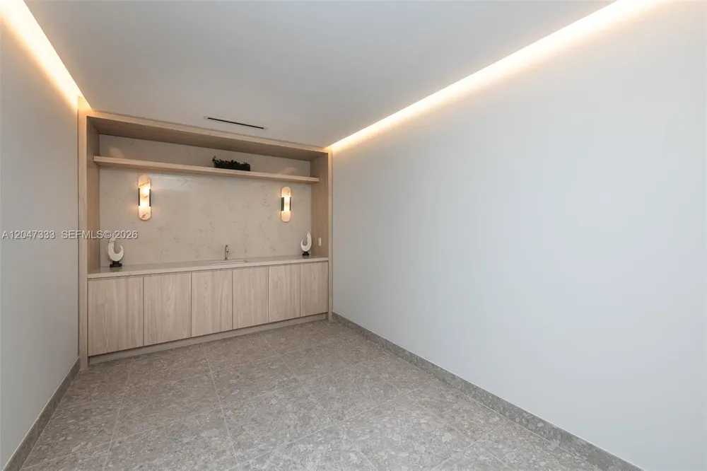 225 Miami Ave #3412 Miami, FL 33128