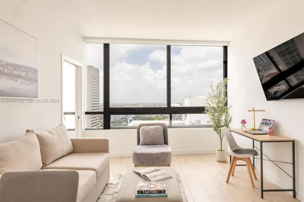 225 Miami Ave #3412 Miami, FL 33128