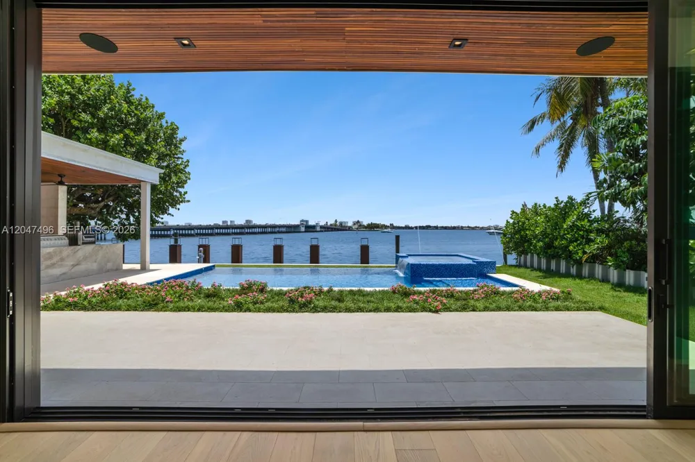 9720 W Broadview Dr Bay Harbor Islands, FL 33154