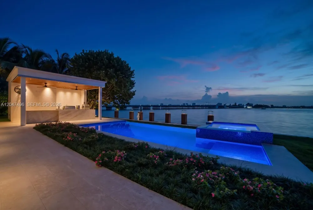 9720 W Broadview Dr Bay Harbor Islands, FL 33154