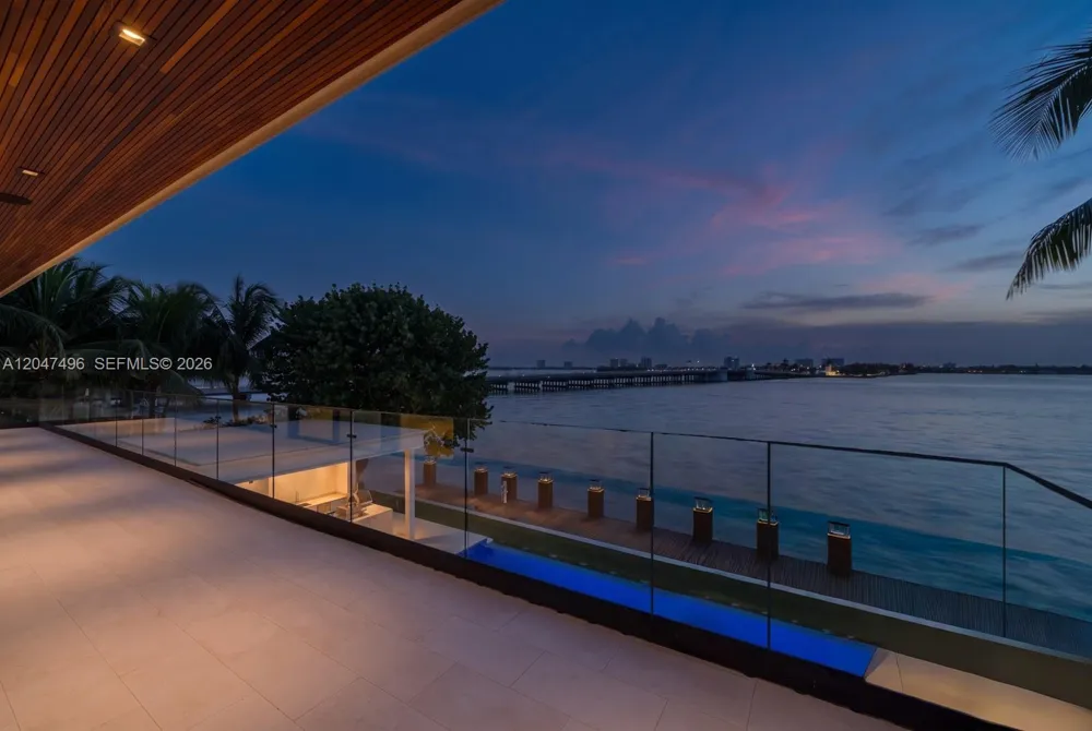 9720 W Broadview Dr Bay Harbor Islands, FL 33154