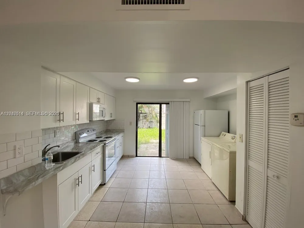 61 NW 132nd Pl #0 Miami, FL 33182