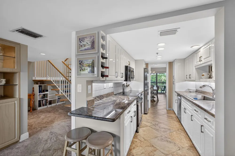 364 Golfview Road #506 North Palm Beach, FL 33408
