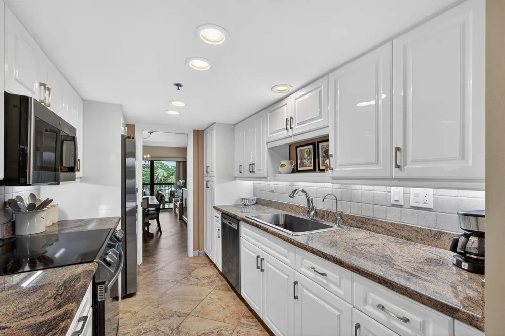 364 Golfview Road #506 North Palm Beach, FL 33408