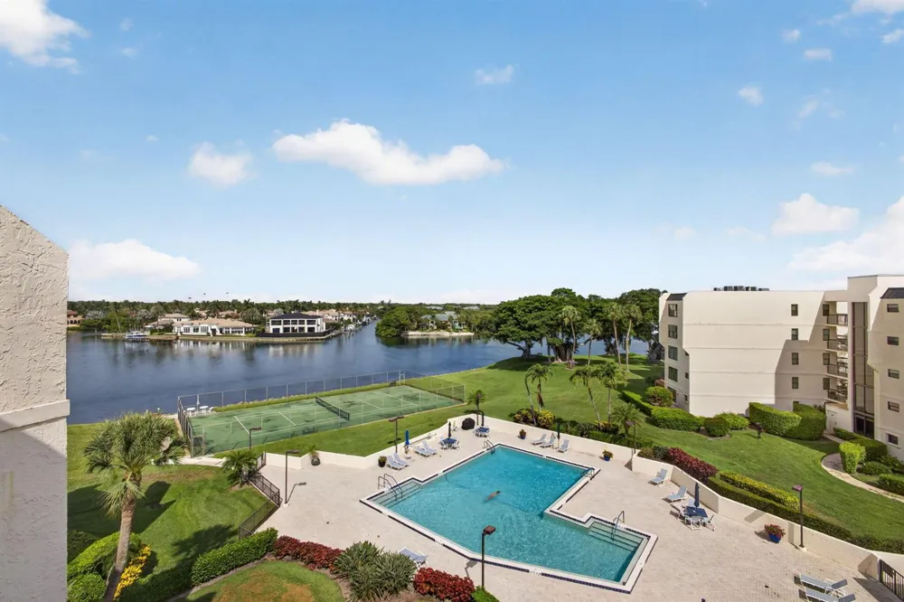 364 Golfview Road #506 North Palm Beach, FL 33408