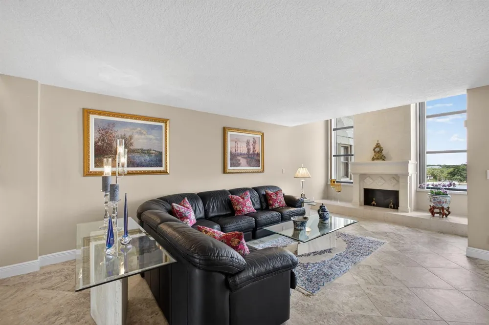 364 Golfview Road #506 North Palm Beach, FL 33408