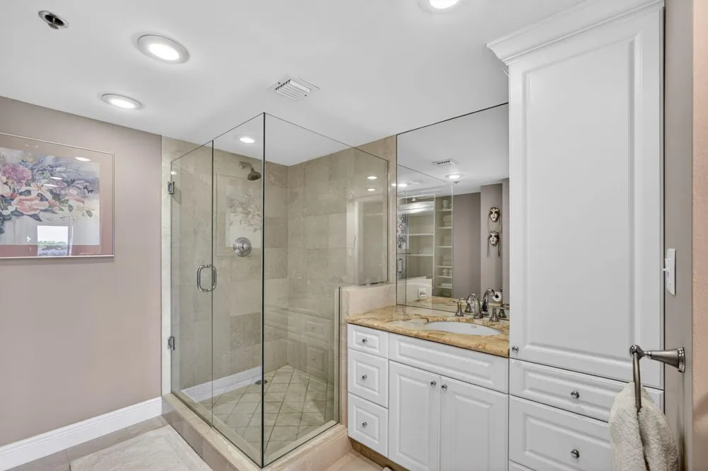 364 Golfview Road #506 North Palm Beach, FL 33408