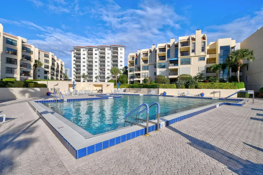 364 Golfview Road #506 North Palm Beach, FL 33408