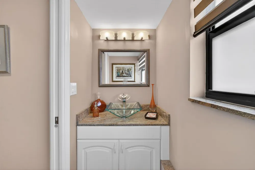 364 Golfview Road #506 North Palm Beach, FL 33408
