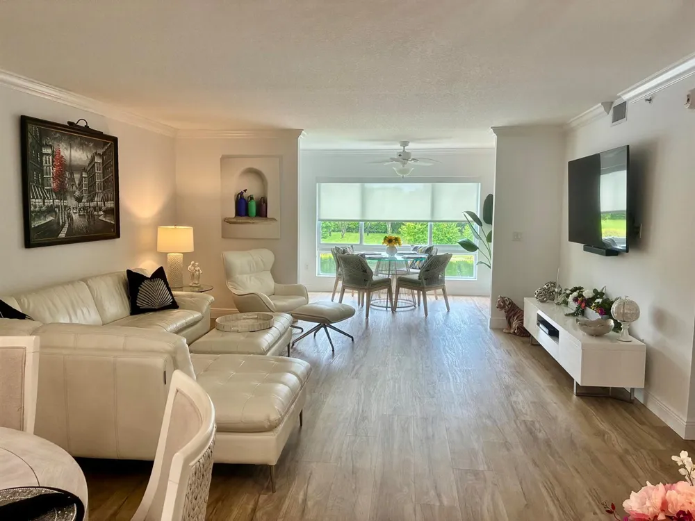 5778 Crystal Shores Drive #303 Boynton Beach, FL 33437