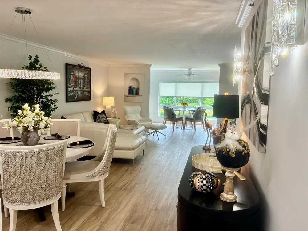 5778 Crystal Shores Drive #303 Boynton Beach, FL 33437