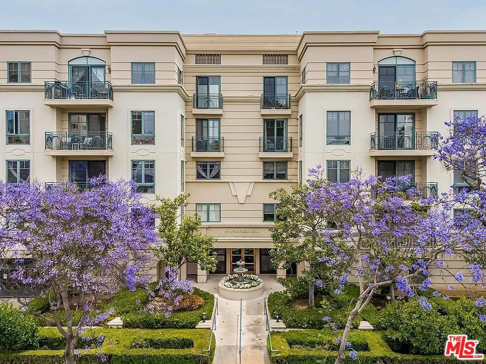 430 Oakhurst Drive #PH406 Beverly Hills, CA 90210