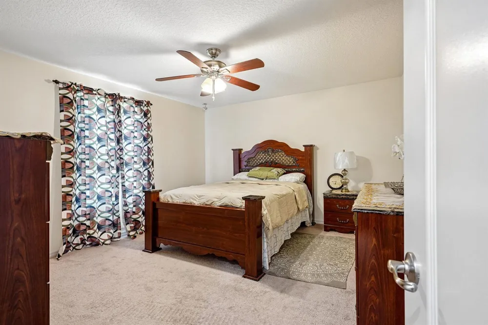 17407 Bella Nova Drive Orlando, FL 32820
