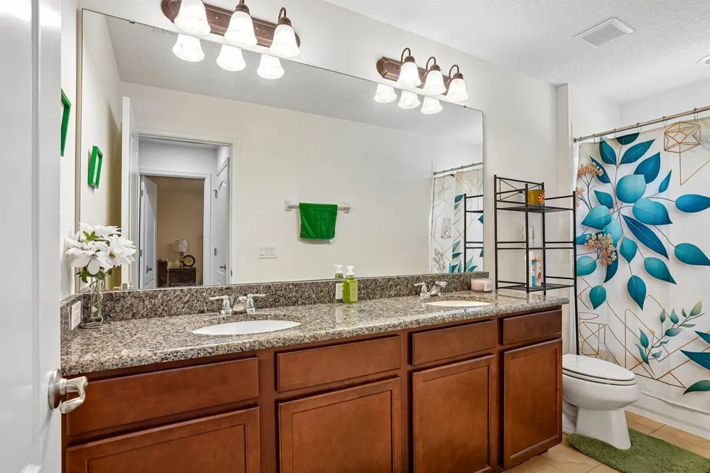 17407 Bella Nova Drive Orlando, FL 32820