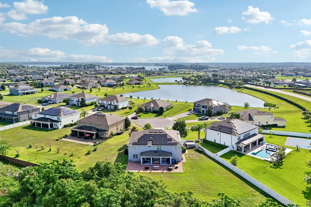 17407 Bella Nova Drive Orlando, FL 32820