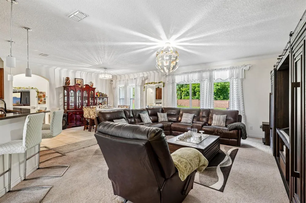 17407 Bella Nova Drive Orlando, FL 32820