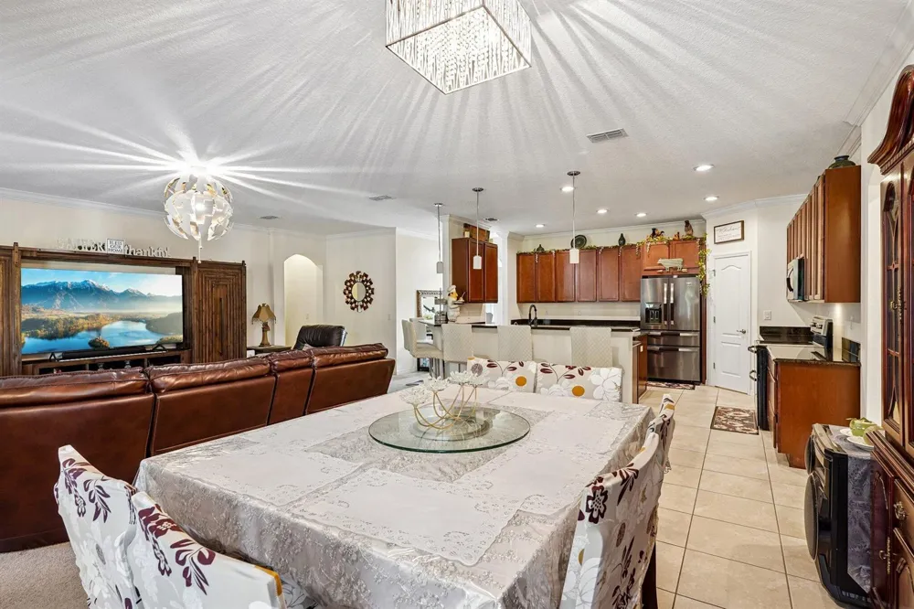 17407 Bella Nova Drive Orlando, FL 32820
