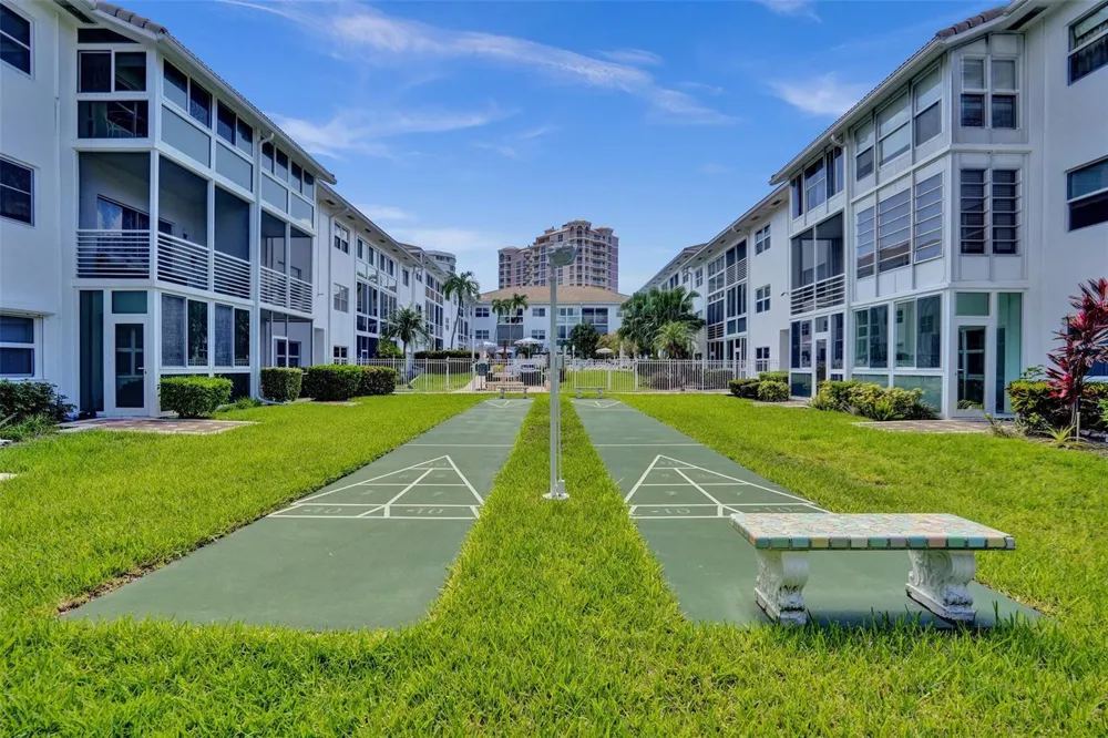 1461 S Ocean Boulevard #303 Lauderdale By The Sea, FL 33062