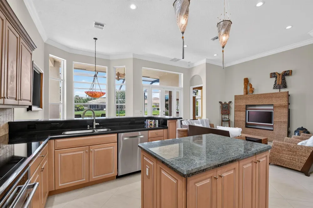 9774 Via Elegante Wellington, FL 33411