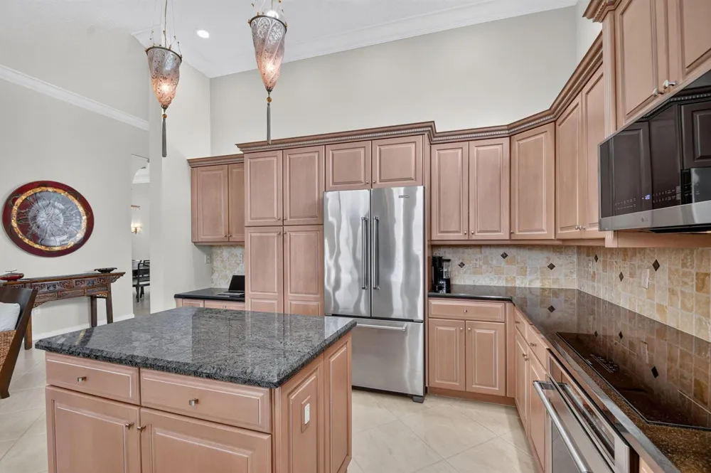 9774 Via Elegante Wellington, FL 33411