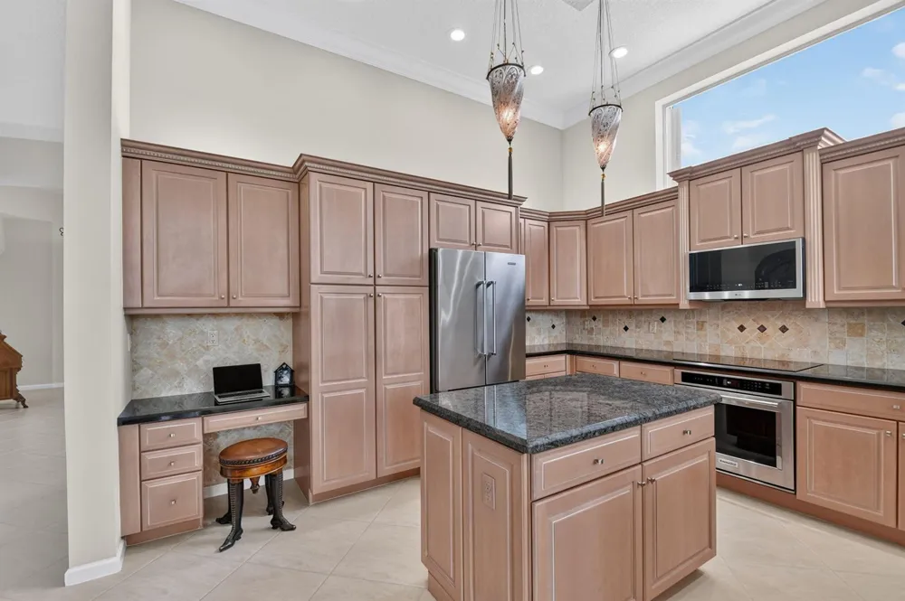 9774 Via Elegante Wellington, FL 33411