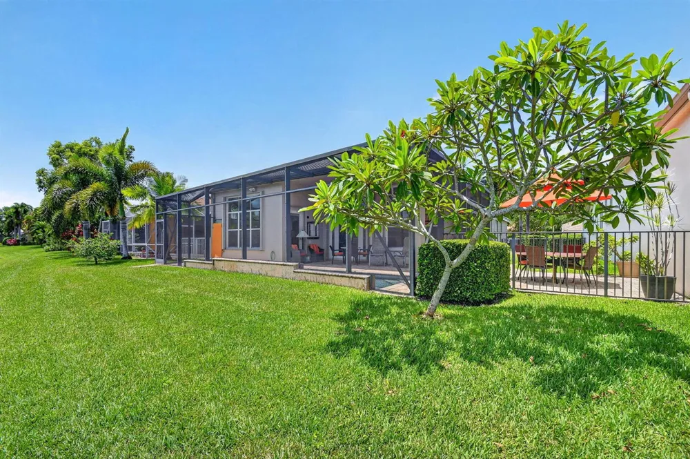 9774 Via Elegante Wellington, FL 33411