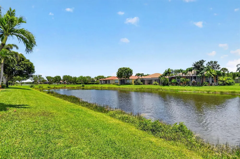 9774 Via Elegante Wellington, FL 33411