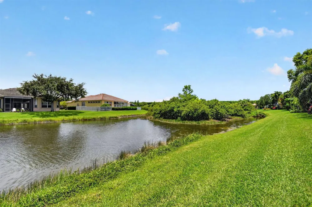 9774 Via Elegante Wellington, FL 33411