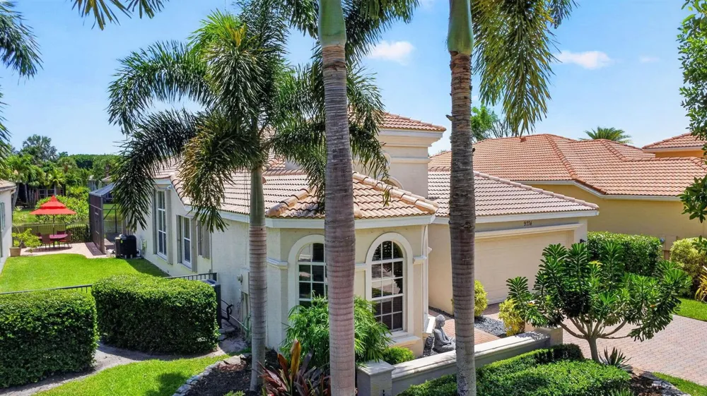 9774 Via Elegante Wellington, FL 33411