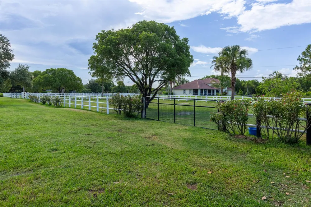 844 Arabian Drive Loxahatchee, FL 33470