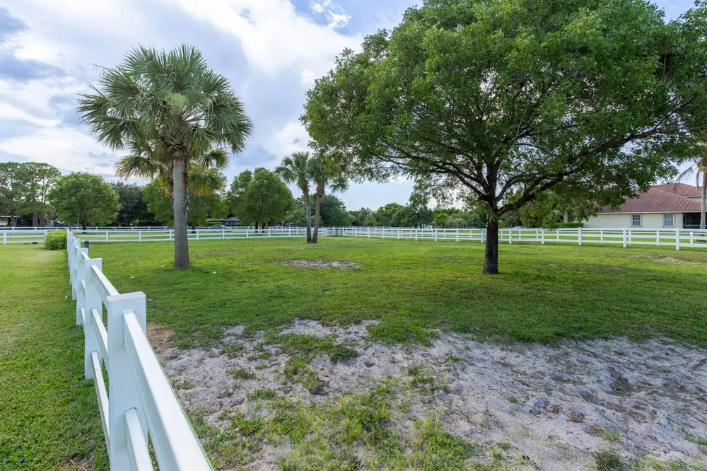 844 Arabian Drive Loxahatchee, FL 33470