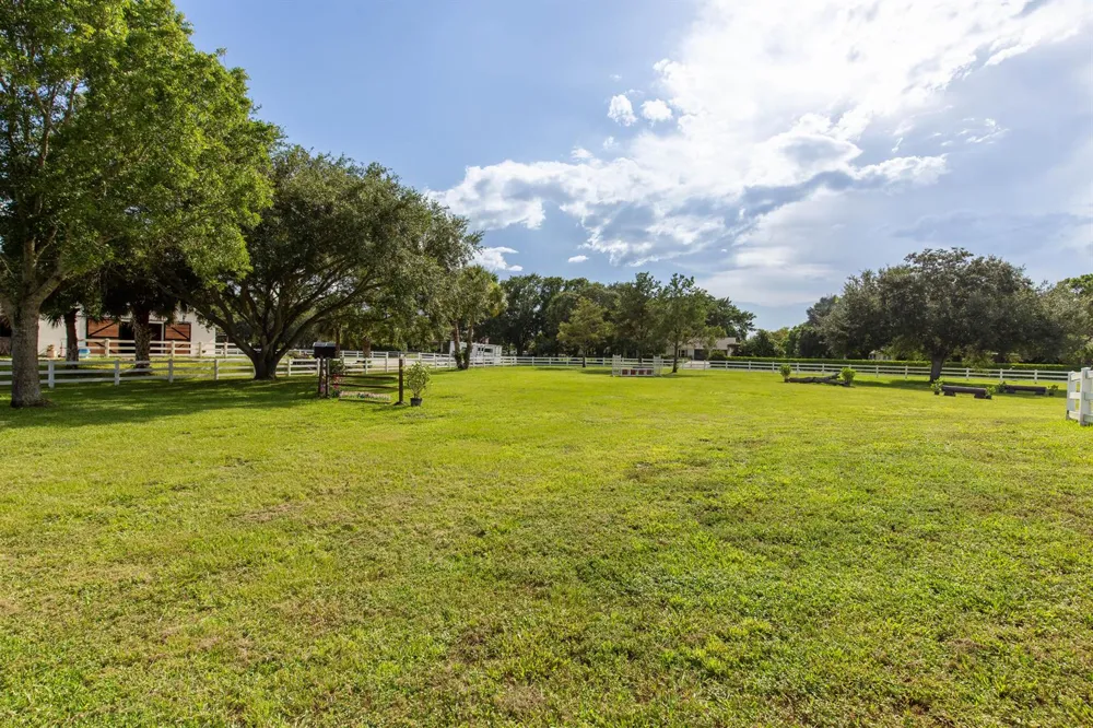 844 Arabian Drive Loxahatchee, FL 33470