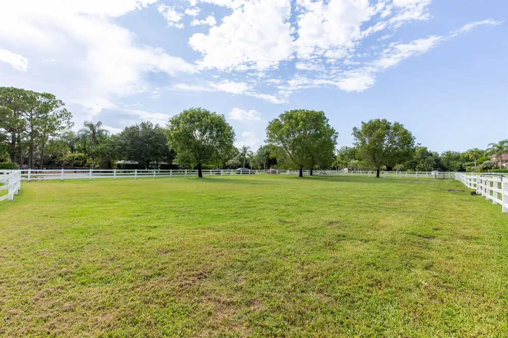 844 Arabian Drive Loxahatchee, FL 33470