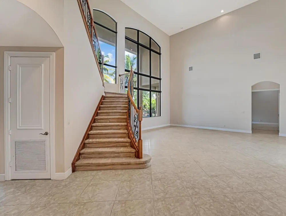 10513 Versailles Boulevard Wellington, FL 33449