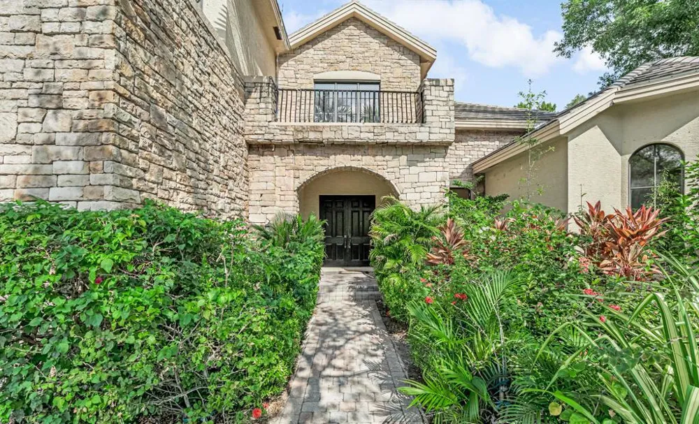 10513 Versailles Boulevard Wellington, FL 33449