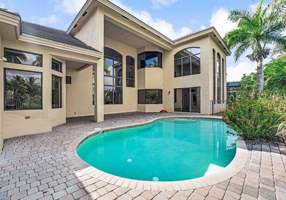 10513 Versailles Boulevard Wellington, FL 33449