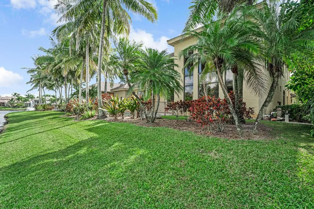 10513 Versailles Boulevard Wellington, FL 33449