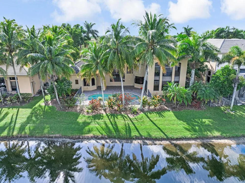 10513 Versailles Boulevard Wellington, FL 33449
