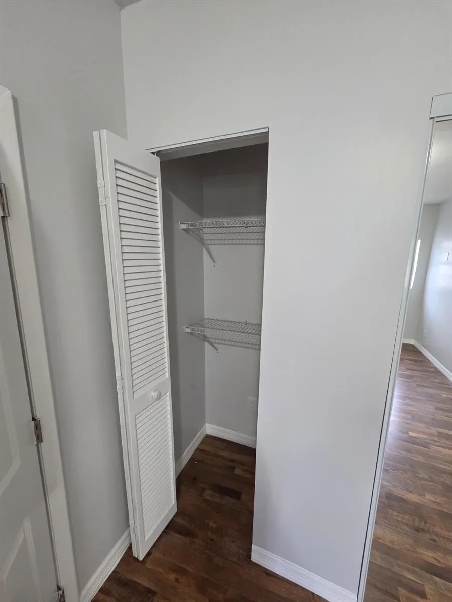 31 Edmund Road ##5 West Park, FL 33023