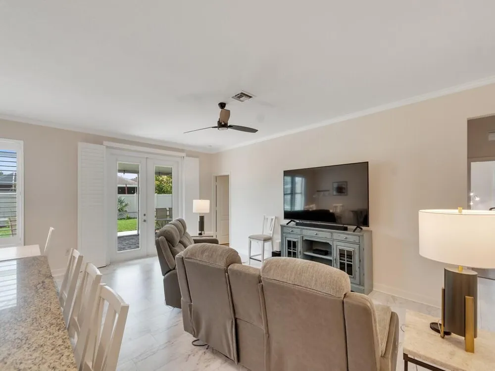 10105 Verona Manor Vero Beach, FL 32966