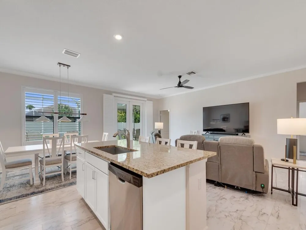 10105 Verona Manor Vero Beach, FL 32966