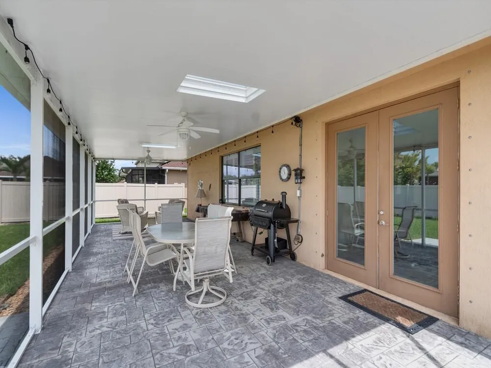 10105 Verona Manor Vero Beach, FL 32966