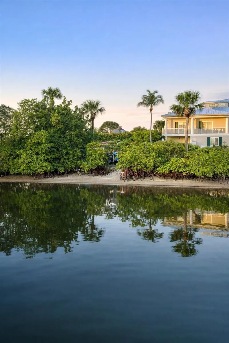 5403 SE Miles Grant Road #H-209 Stuart, FL 34997